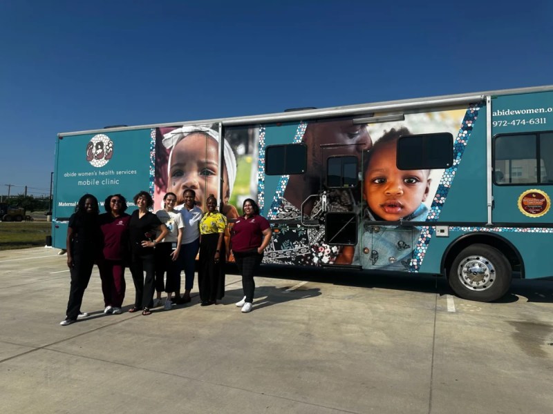 Expecting parents in Tarrant County can now receive low-cost or free care out of a clinic on wheels in south Fort Worth.