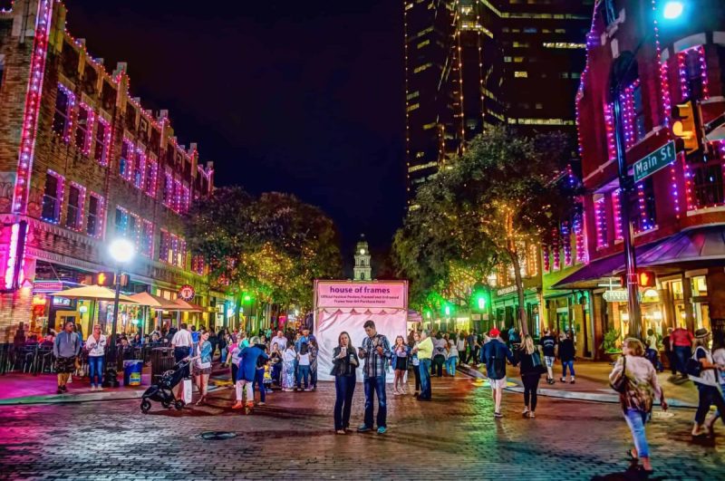 These cool outdoor events are our favorite way to enjoy artists and musicians, shop for locally made food and gifts, and simply soak up the spring sunshine.